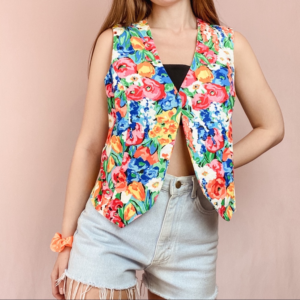 ⭐️ VINTAGE ⭐️ Bright Floral Button-less Vest